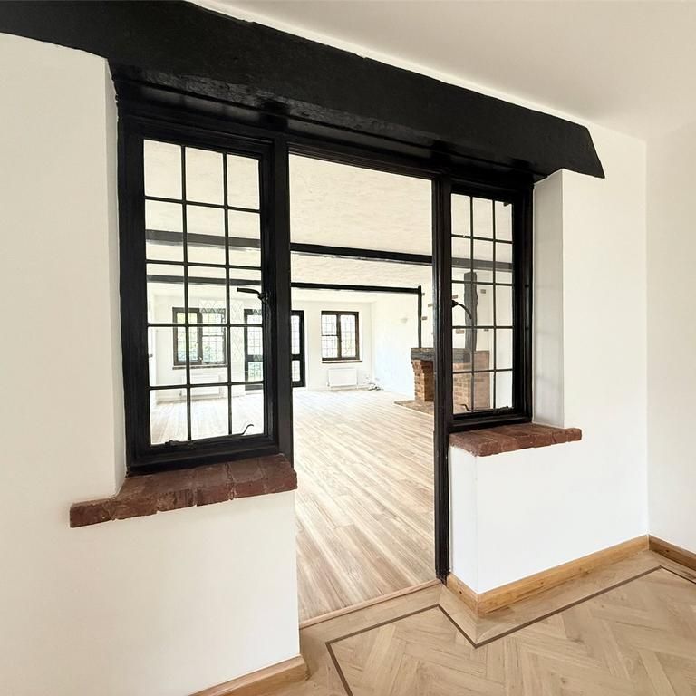 5 bedroom detached house to rent - Photo 1