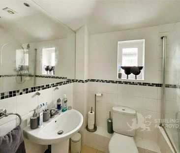 York Road, Weybridge, Surrey, KT13 9DT - Photo 5