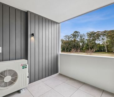 Bright 1-Bed with Study & Balcony – Optimised for Work + Relax - Photo 3