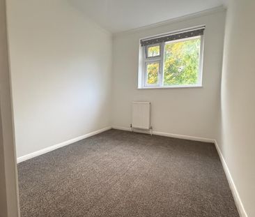 3/4 Bedroom House To Let - HP12 - Photo 4