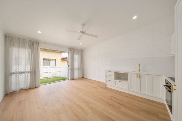 3/7 McNaughton Street, - Photo 1