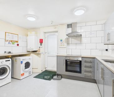 1 bedroom flat to rent - Photo 4