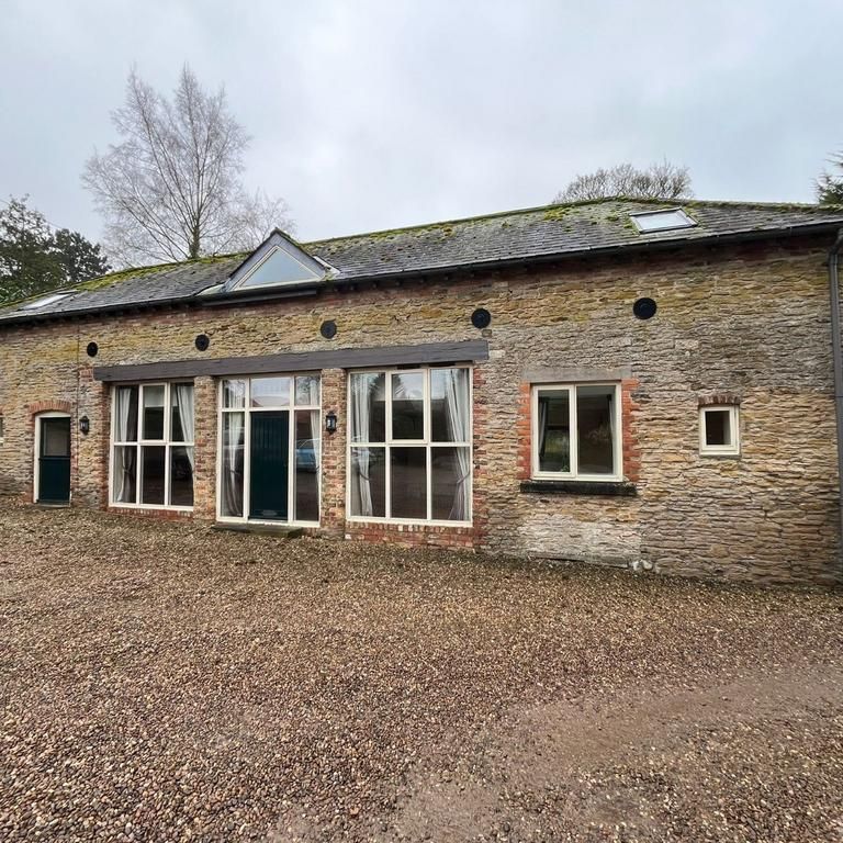 3 bedroom detached house to rent - Photo 1