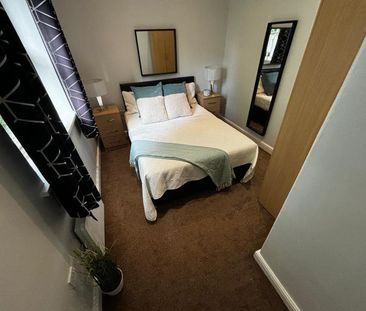 2 bedroom flat to rent - Photo 3