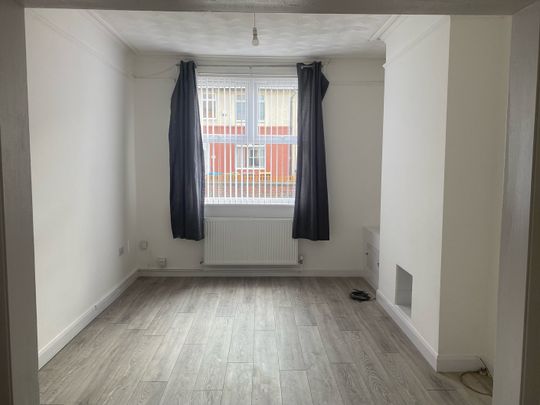 16 LIME STREET - Photo 1