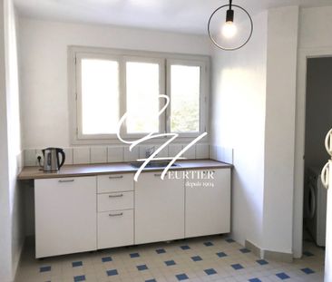 GRENOBLE Appartement T2 Meublé – Bien agencé - Photo 6