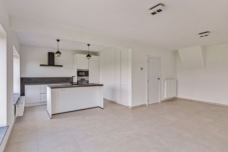 Duplex appartement met 4 slpk en 2 badkamers, tuin en garage - Photo 4