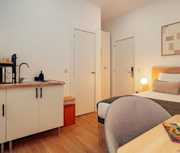 Room for rent in shared apartment in Barcelona - Photo 3