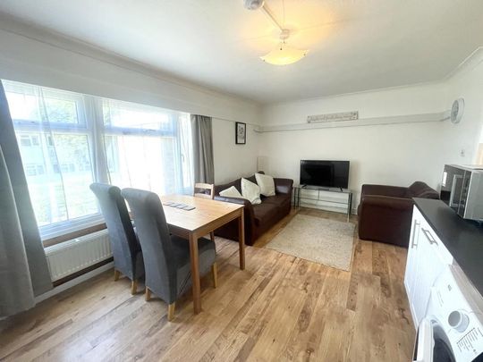 2 bedroom ground floor flat to rent - Photo 1