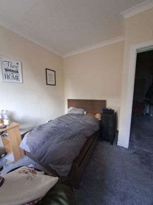 Room in a Shared Flat, Merkland Road, AB24 - Photo 1