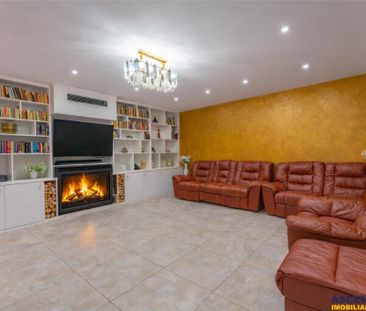 FILM 3D! Vila high tech, cu semineu, jacuzzi, terasa, 7 came - Fotografie 1