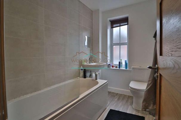 Lea Road, Northampton, NN1 - Photo 1