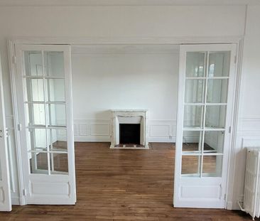 Appartement Courbevoie 4 pièces 77.90 m2 - Photo 3