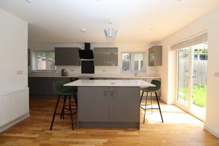 Weeley Road, Little Clacton, CO16, Property for rent - Photo 3