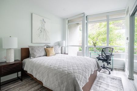 Fort York Boulevard - Photo 4