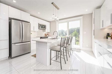 For Lease - 26 Leyton Avenue Unit# Room, Toronto, Ontario - Photo 3