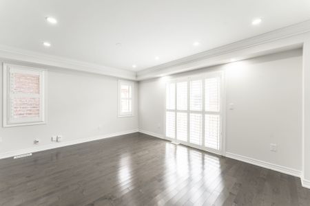 For Lease - 3970 Thomas Alton Boulevard, Burlington, Ontario - Photo 4