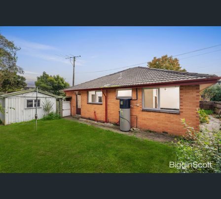 328 Highbury Road, Mount Waverley, Vic 3149 - Photo 1