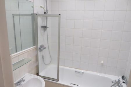 2 bedroom maisonette to rent - Photo 5