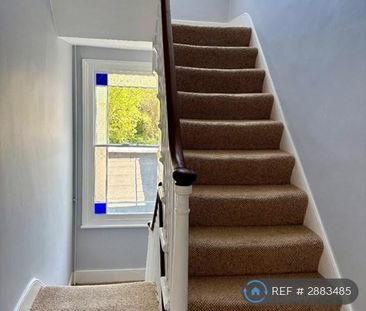 3 bedroom terraced house to rent - Photo 2