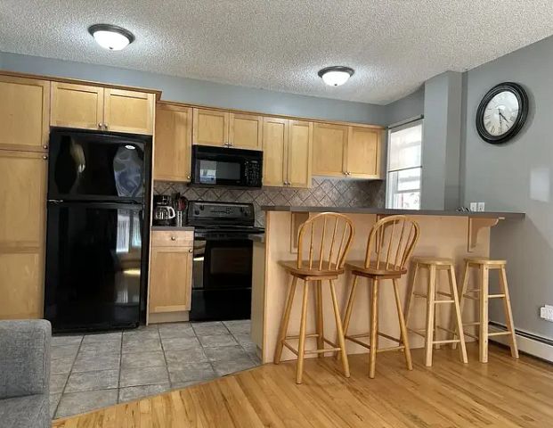 FURNISHED Inner City Condo - All Utilities included! | 303 - 1331 - 15 Ave SW, Calgary - Photo 1