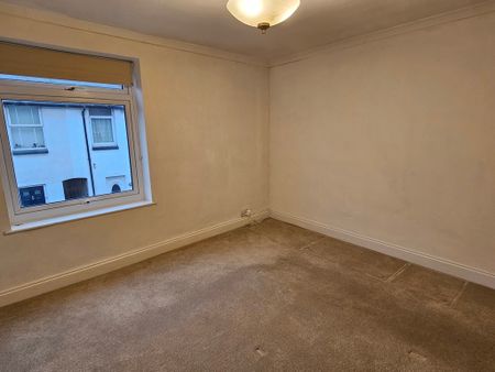 £1,100 - To Let - Photo 2