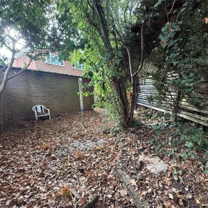 2 bedroom maisonette to rent Rutland Way, Southampton, Hampshire, SO18 - Photo 2