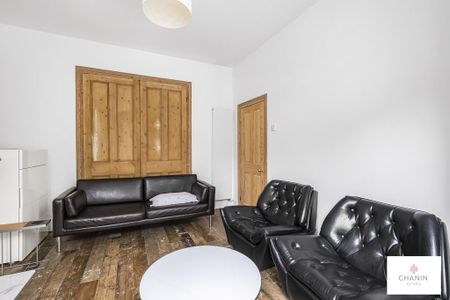 1 bedroom in a house share to rent - Photo 2