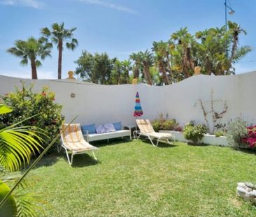 4 Bedroom Villa For Rent in San Pedro de Alcántara, Málaga - Photo 2