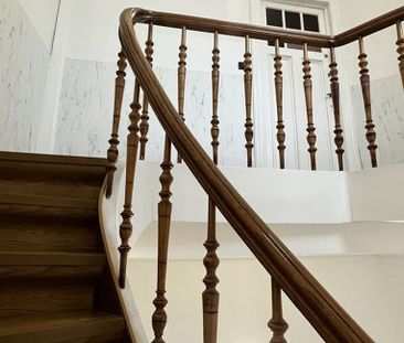 Appartement te huur in Antwerpen voor € 795 met 1 slaapkamer - Photo 2