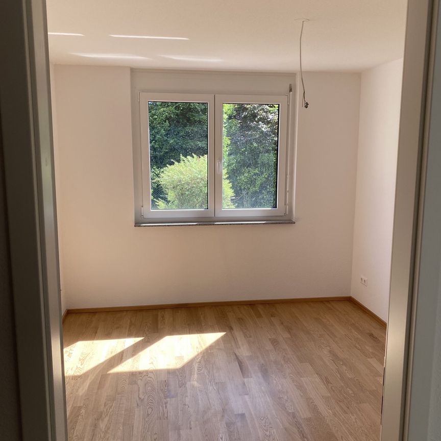 Wohlfühlwohnung mit Befristung zum 31.05.2025: 4-Zimmerwohnung mit Terrasse und Gartenanteil - Foto 1