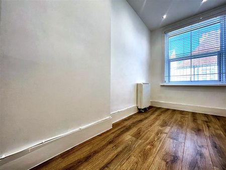 Marine Parade, WORTHING - Photo 3