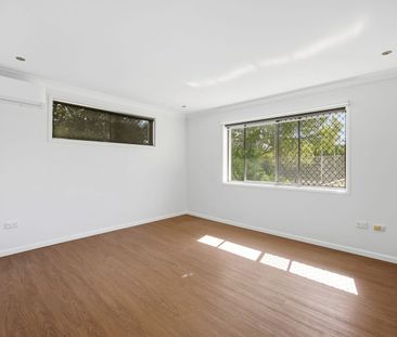 Light-Filled 2 Bedroom Residence on Its Own Private Level - Upstair... - Photo 5