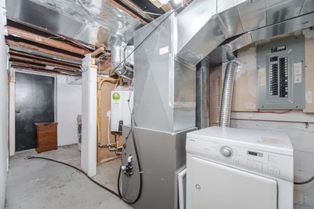 For Lease - 400 Glenholme Avenue Unit# Lower B, Toronto, Ontario - Photo 4