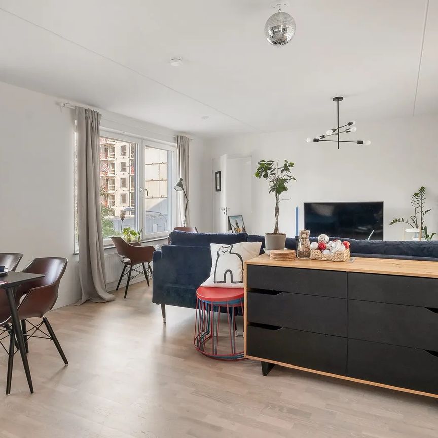 Kista Alléväg - Foto 1