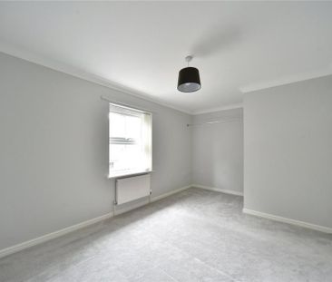 2 bedroom semi-detached house to rent - Photo 4