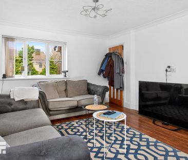 3 bedroom end of terrace house to rent - Photo 1