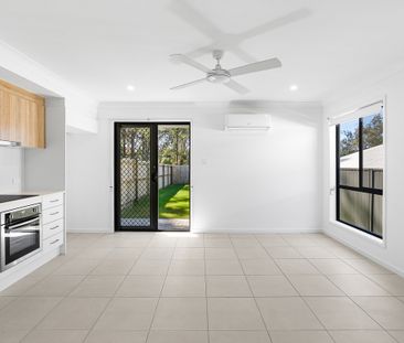 Cozy One Bedroom Home - Near New - Photo 3