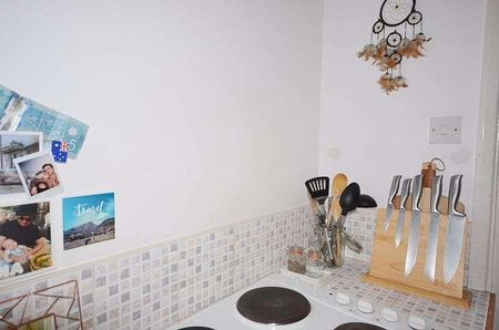 Mount Pleasant Crescent, London, N4 - Photo 4