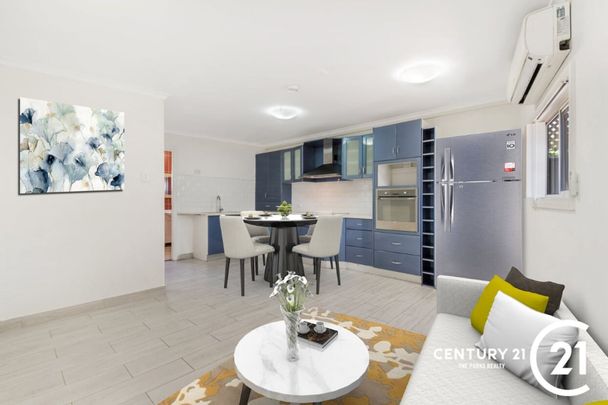 Hurry! This Won't Last Long! - Photo 1