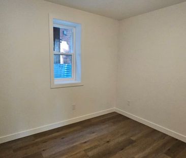 For Lease - 216 Mcarthur Avenue Unit# 02, Vanier and Kingsview Park... - Photo 6