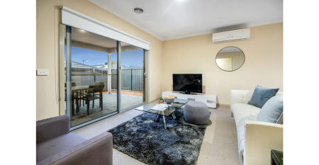 FANTASTIC LOCATION! - Photo 4