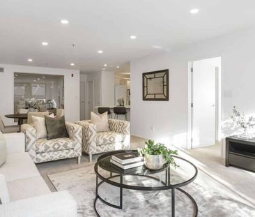 Beach front and beach access.2 double bed room - Photo 1