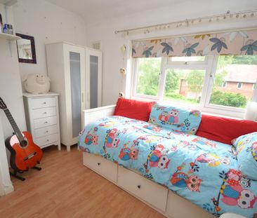 2 bed Mid Terraced House for Rent - Photo 5