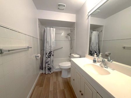 For Lease - 92 Guildwood Parkway, Toronto, Ontario - Photo 4