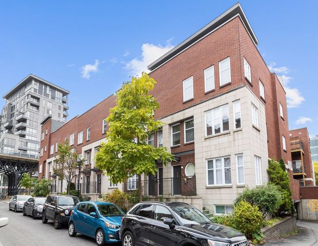 À louer / Appartement - Photo 1