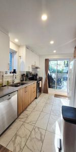 5 1/2, Ste-madeleine, bas de triple(style condo ), porte patio ,terrasse, cabanon, secteur sécuritaire, tranquille, près des services - Photo 4