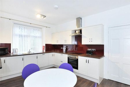 2 bedroom semi-detached house to rent - Photo 4