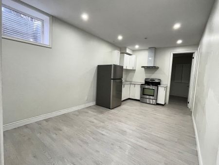 For Lease - 5866 Valley Way Unit# LEGAL BASEMENT, Niagara Falls, Ontario - Photo 5