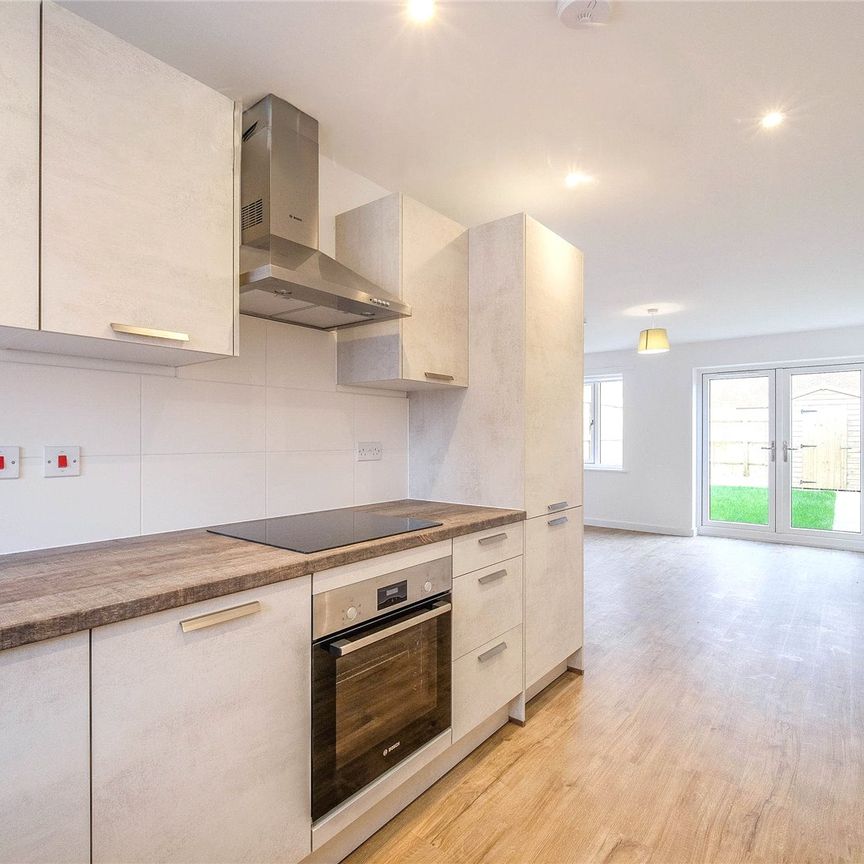 3 bedroom townhouse to rent - Photo 1